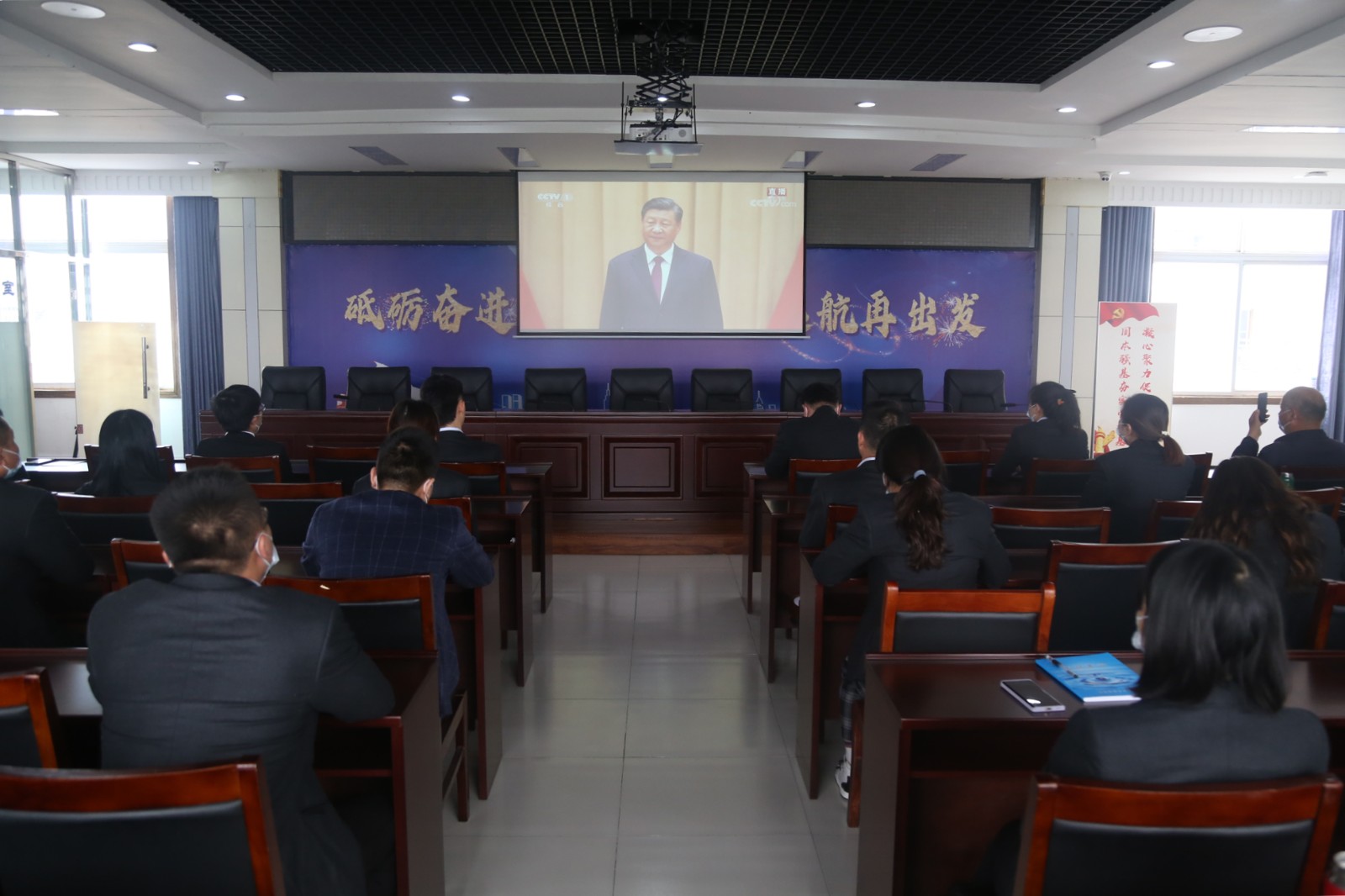 1652175907a354352.jpg 1652175907a354352.jpg