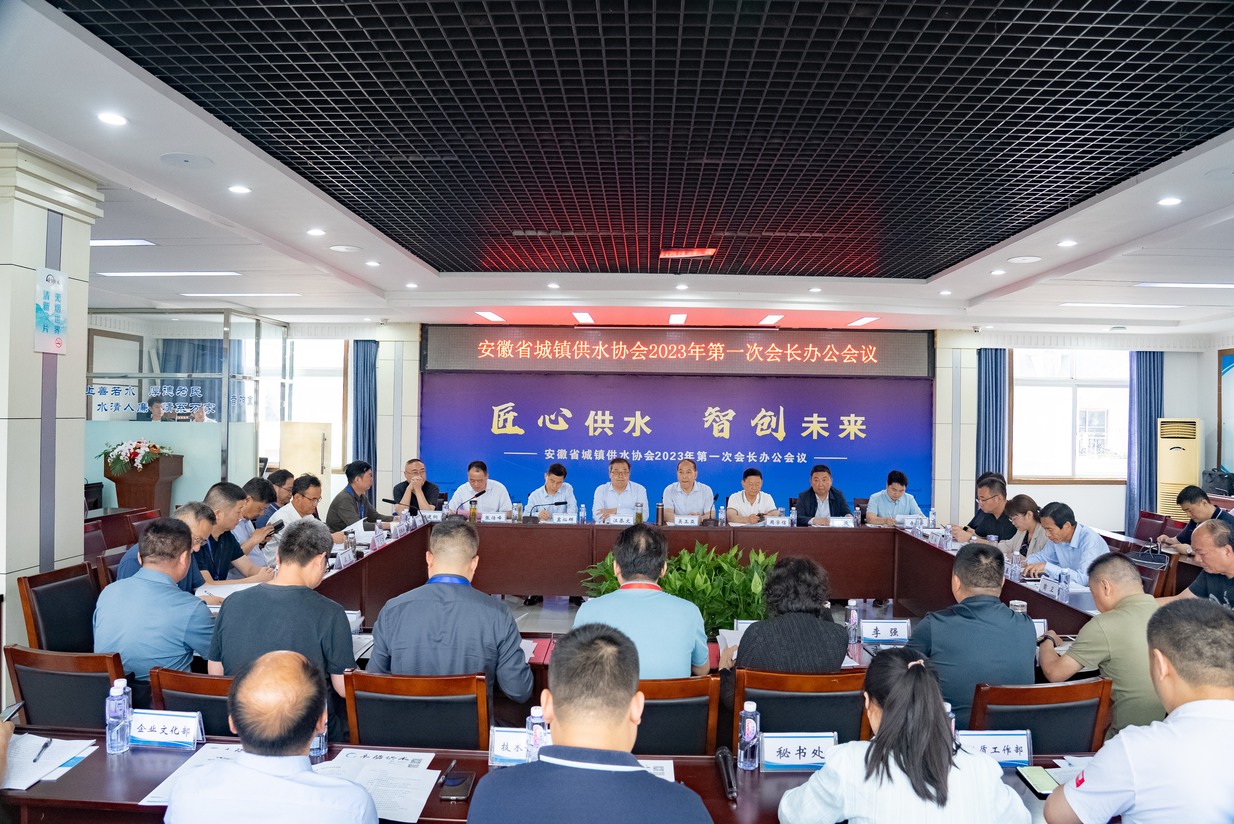 1685582560a617144.jpg 1685582560a617144.jpg