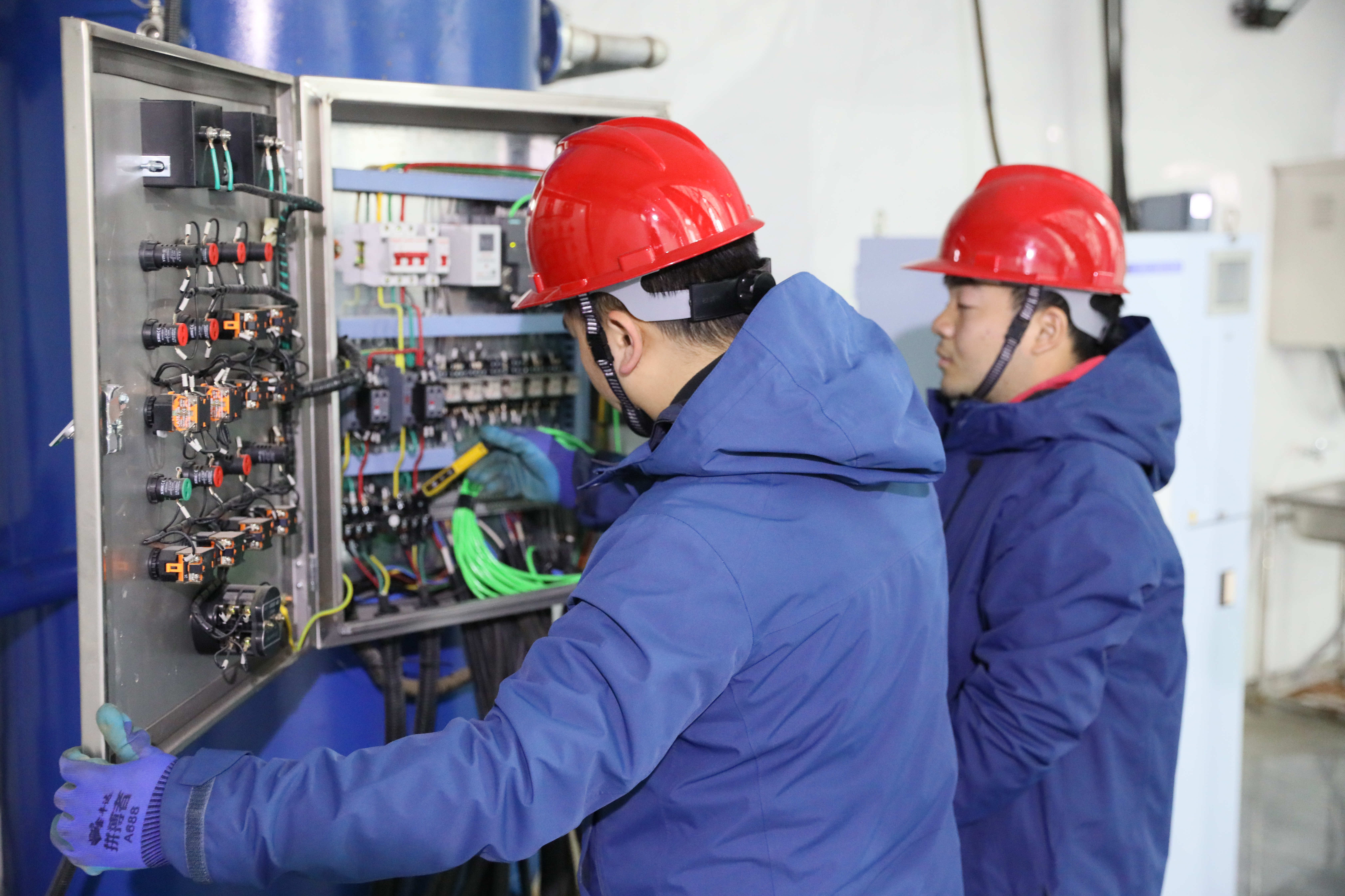 1765531930a984396.jpg 1765531930a984396.jpg